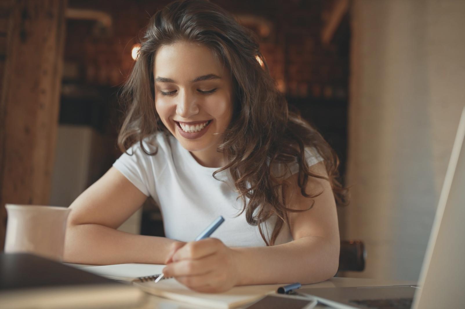 Professional consultation environment for budget planning and financial education